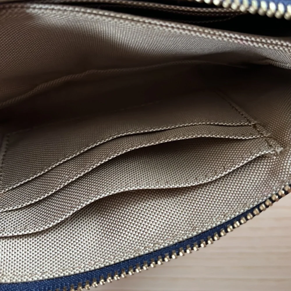 COLE HAAN GRANDSERIES Pebbled Leather Wristlet Pouch Navy Green Cognac